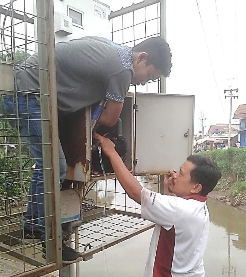 perbaikan alat online water quality monitoring system